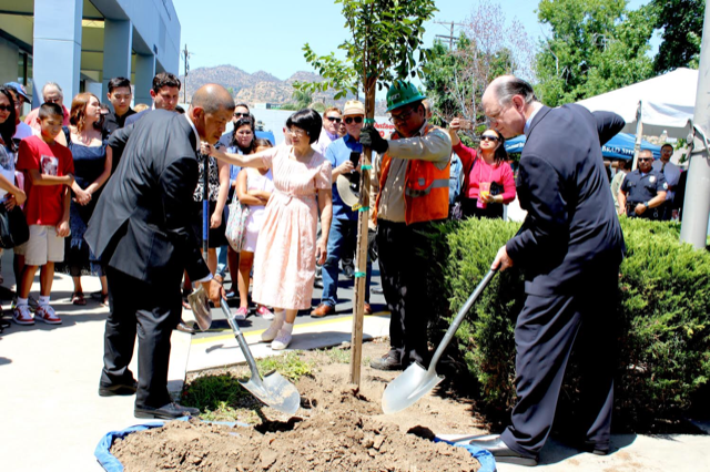 Sherman Commemorates 20th Anniversary of North Valley JCC Shooting