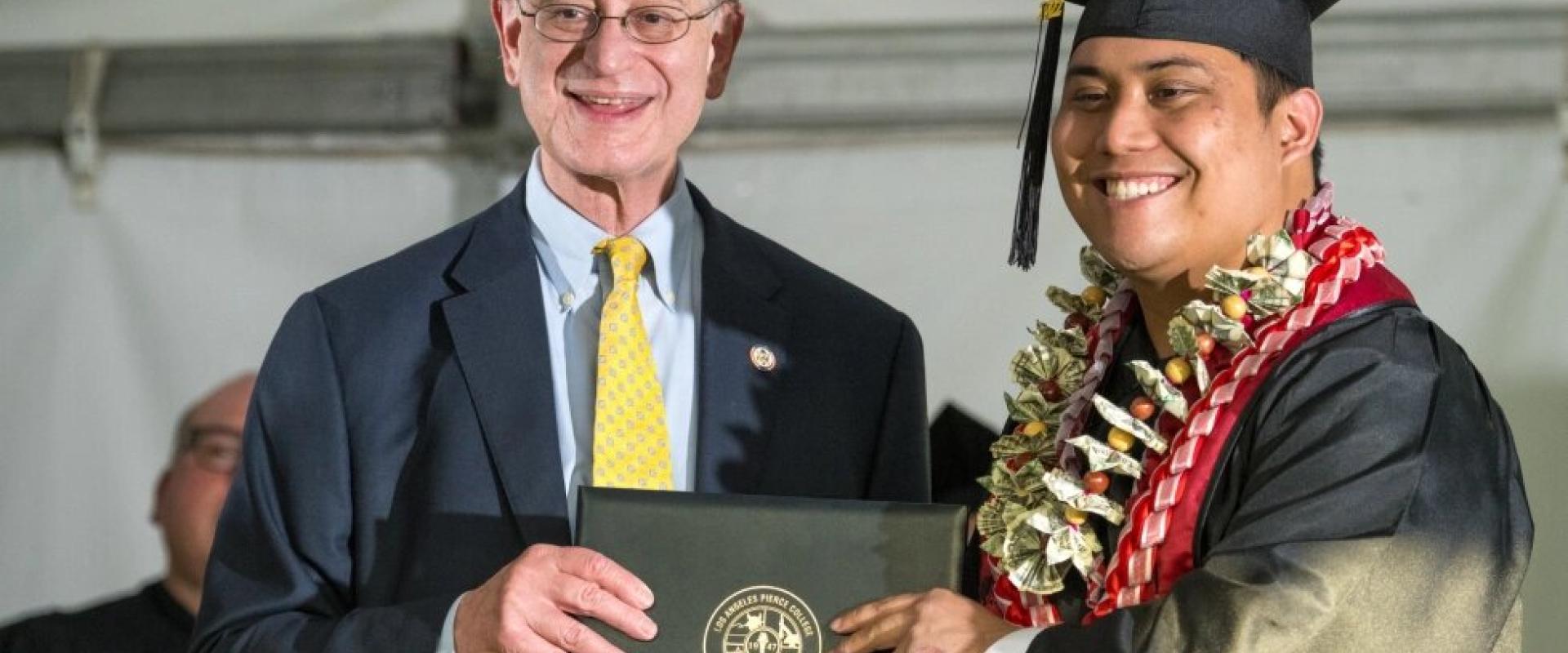 pierce grad